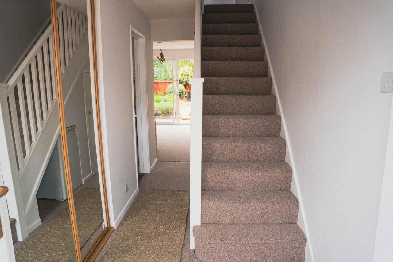 2 Bed House, Sleeps 6, Dog Friendly, Close To A14 M11, With Garden & Parking Long Stay Work Contractor Leisure, Jade CBG Exterior foto